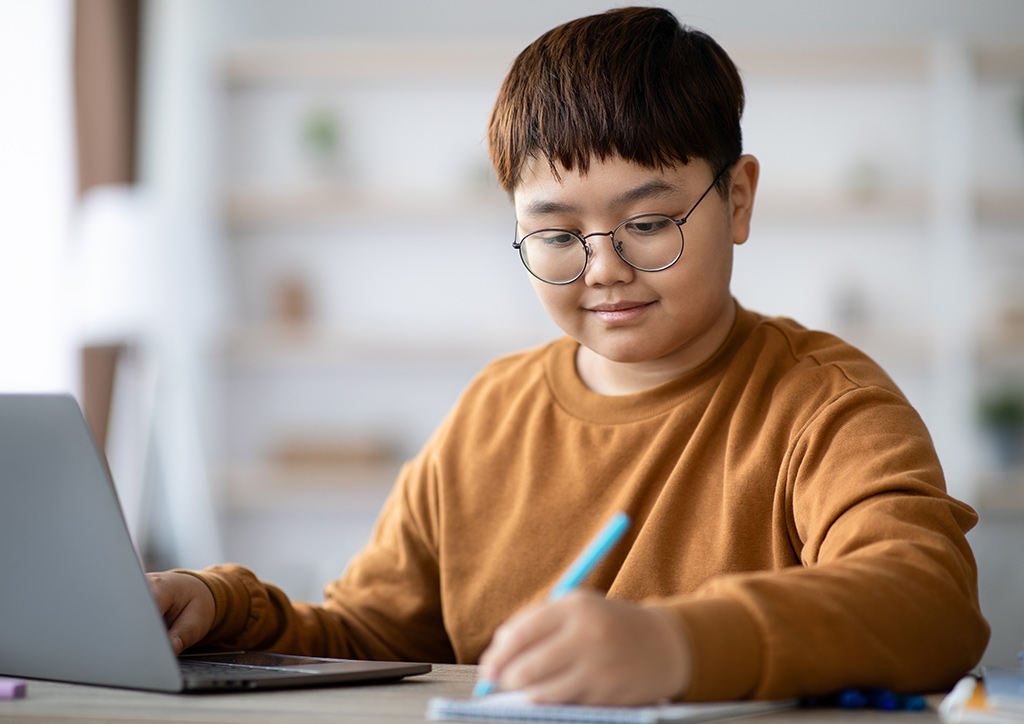 Tips to encourage kids to read books, have them write too!