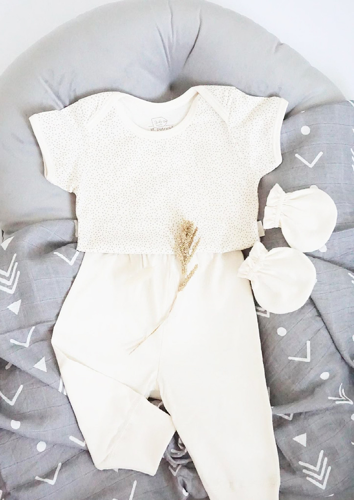 newborn clothes