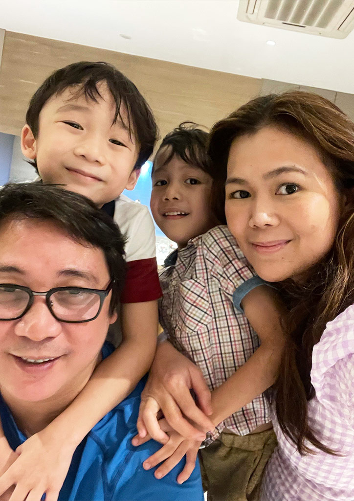 jet acuzar and family