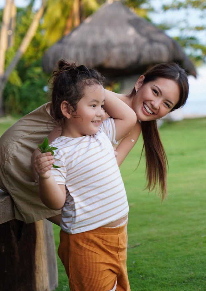 Ellen Adarna and John Lloyd Cruz Co-parenting