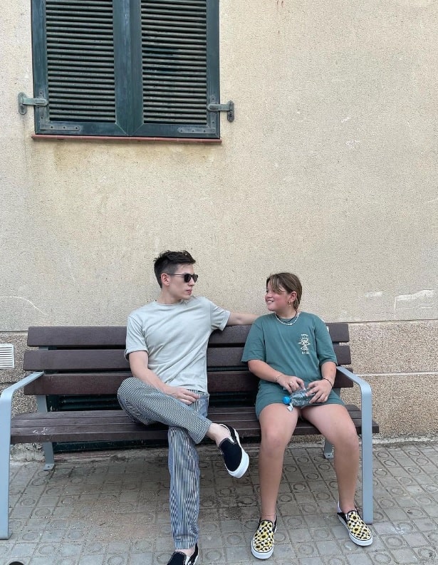 Jake Ejercito and Ellie having some fun, father-daughter time.