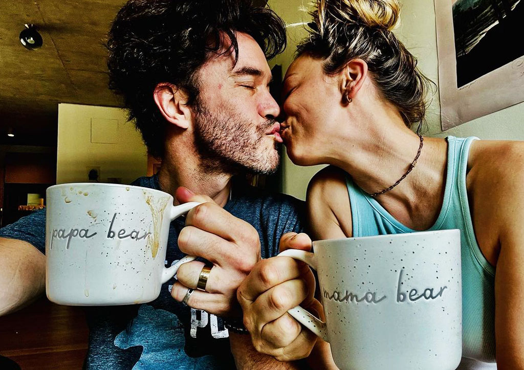 Kaley Cuoco pregnant