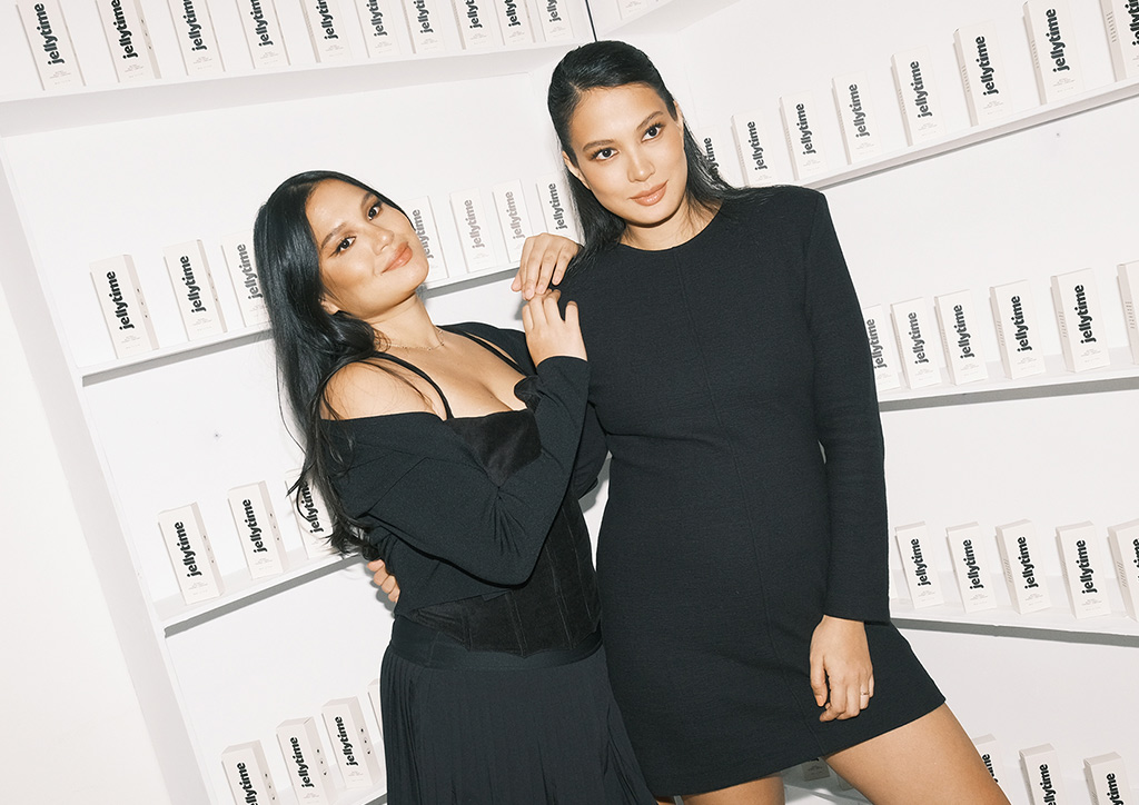 Ava Daza and Isabelle Daza