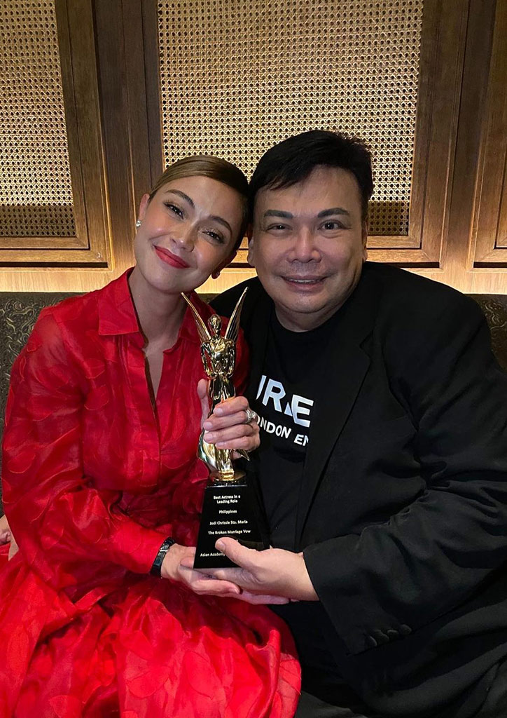 Jodi Sta. Maria wins the Best Actress Award at the Asian Academy Creative Awards 2022