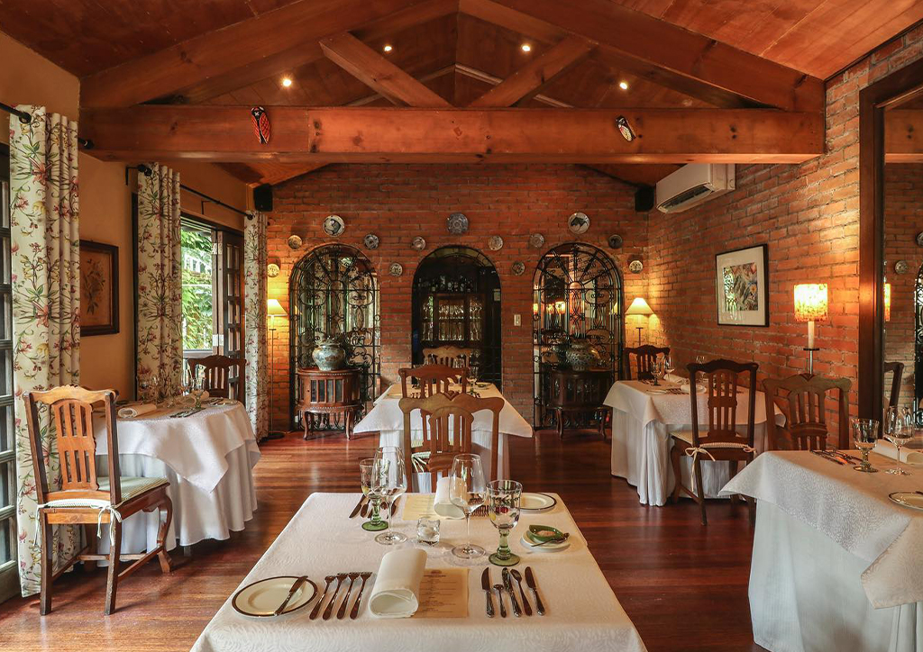 Lemuria Horseshoe Village