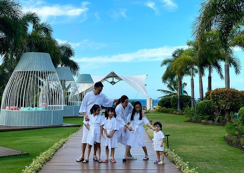 Patrick and Nikka Garcia with their kids