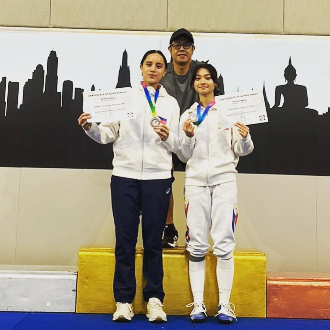 Juliana Gomez with Ashley Harrison as winners of Mohin Fencing Minime & Open 2023
