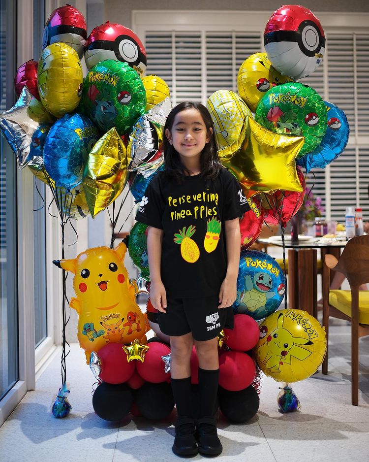 Scarlet Snow Belo is 8 years old