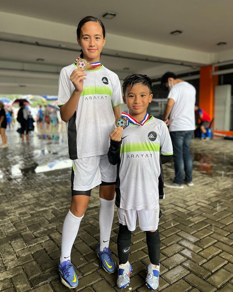 Anaiah and Crixus Sotto with MVP Awards