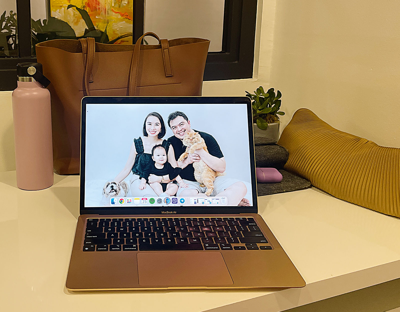 How to adjust to hybrid work