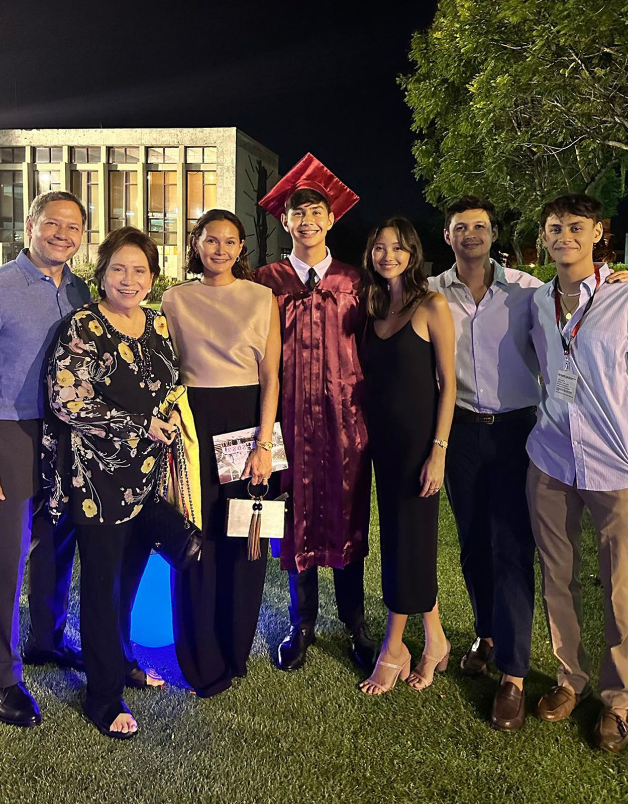 Tweetie de Leon and family