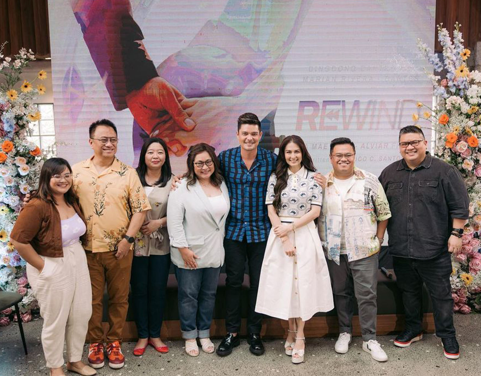 Dingdong and Marian with the crew