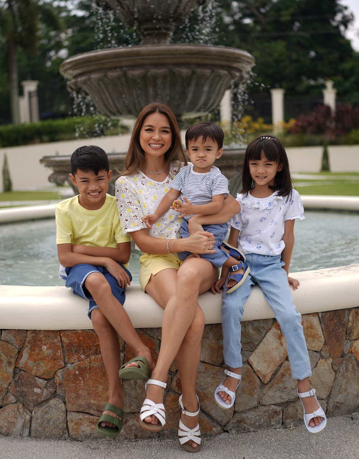 Eisner in Freedom Moses Cactus, Nicole in Salt-Water Original White, Hvitserk in Salt-Water Surfer Cobalt Blue, and Qaimish in Salt-Water Surfer Light Blue