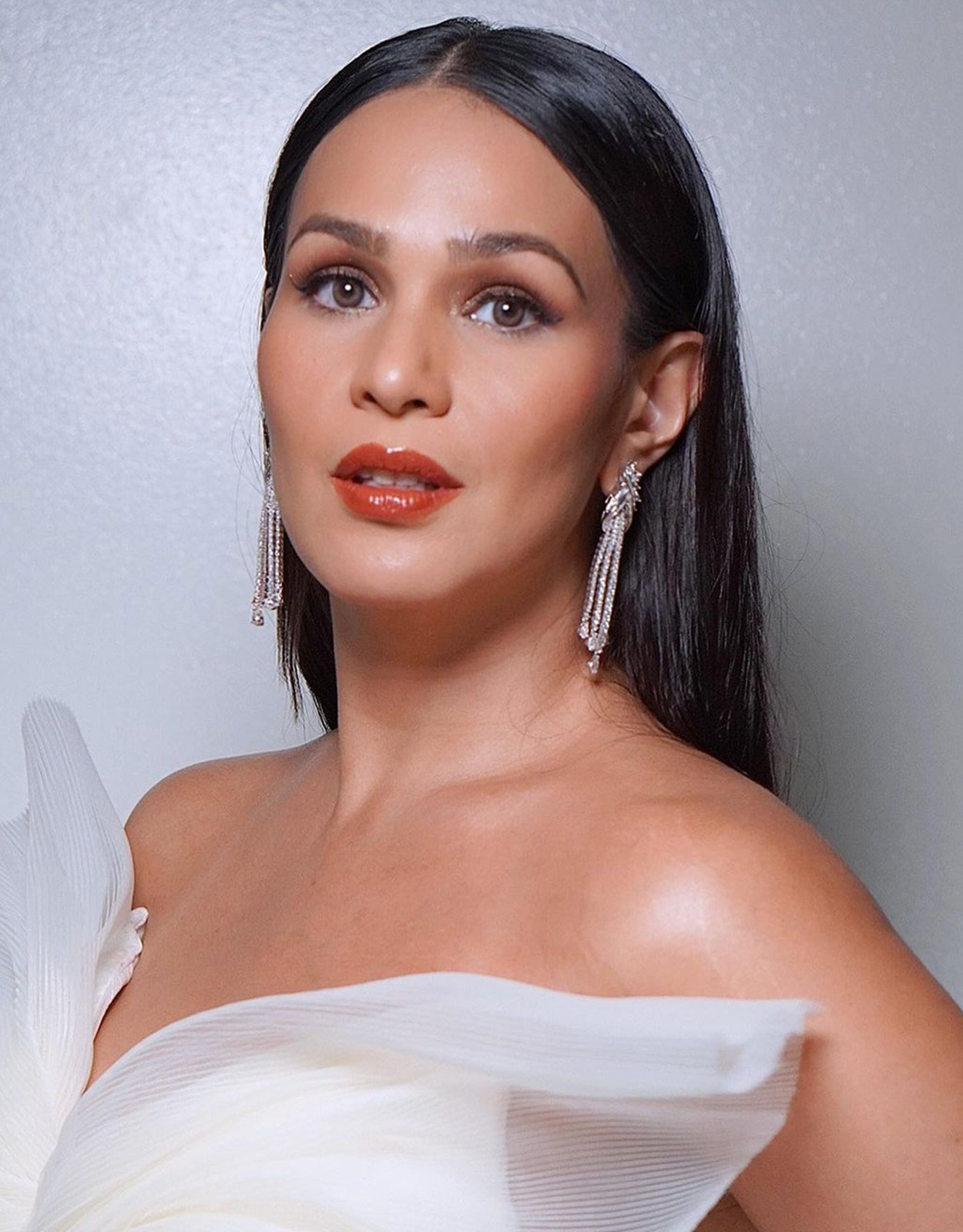Iza Calzado MEGA Ball 2023