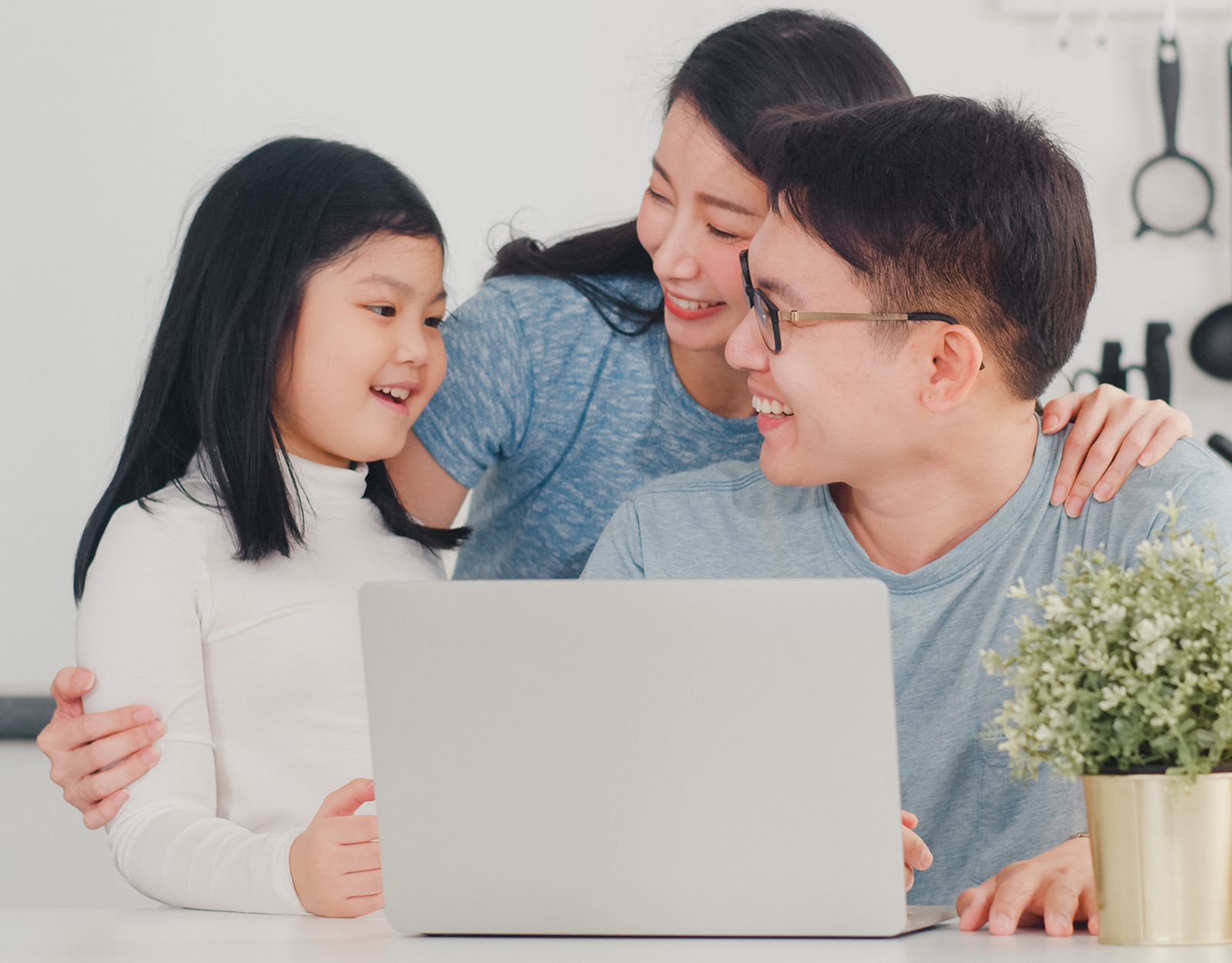 Check Out This Website That Guides Couples in Family Planning