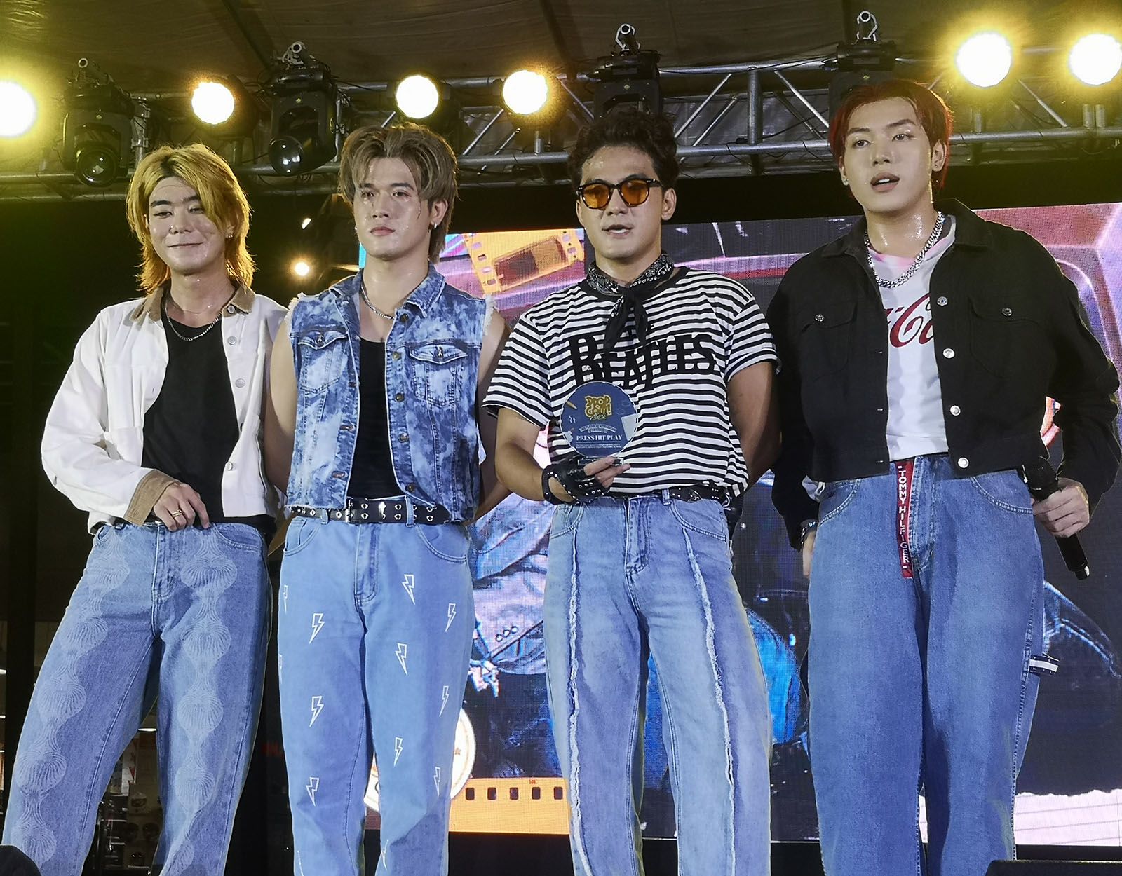 A Growing PPop Family Through Its Supporters