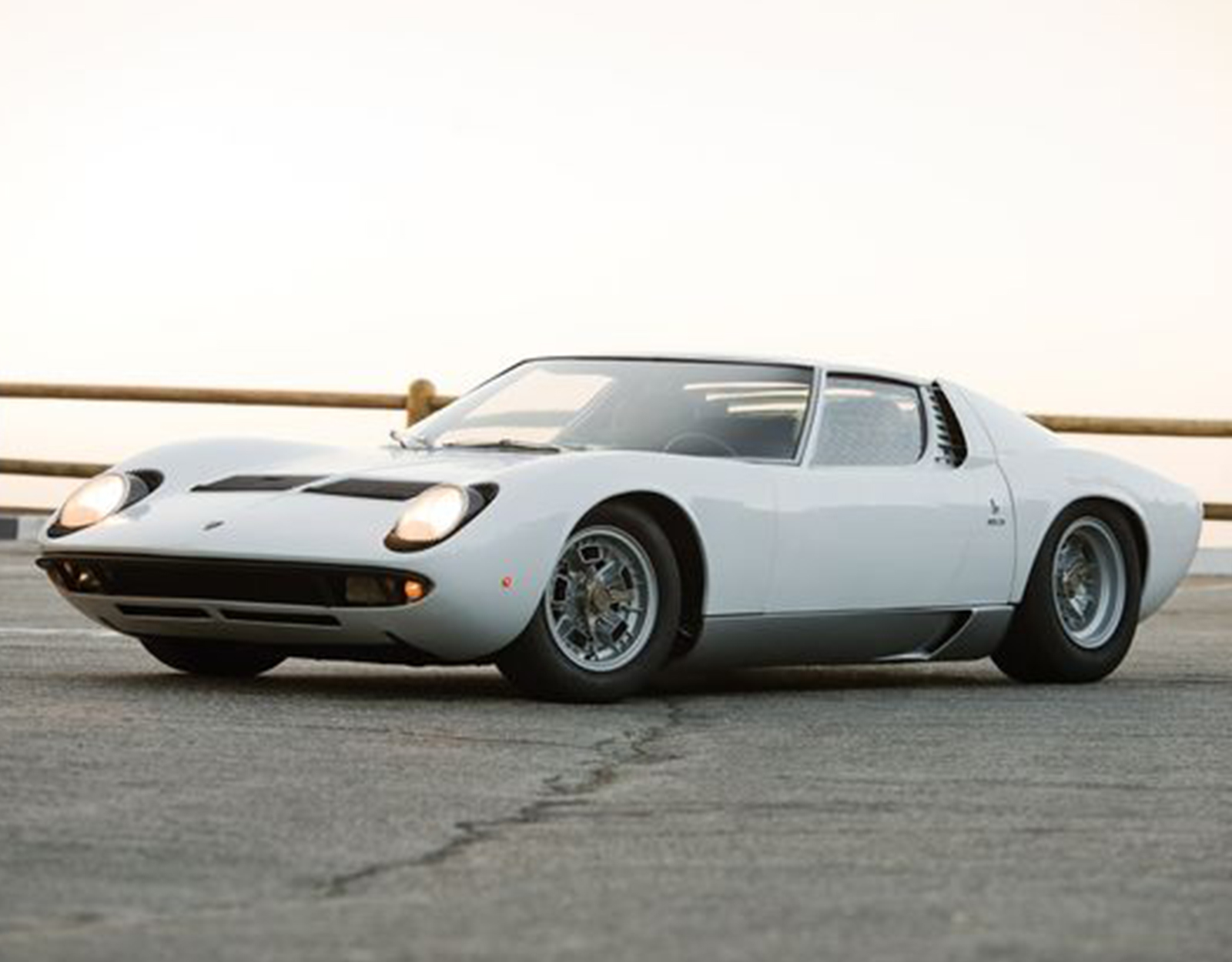 Lamborghini Miura P400