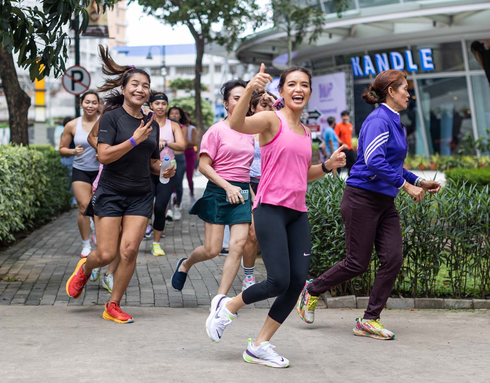 Nicole dela Cruz talks to Modern Parenting about preparing for the October edition of Women's Run PH.