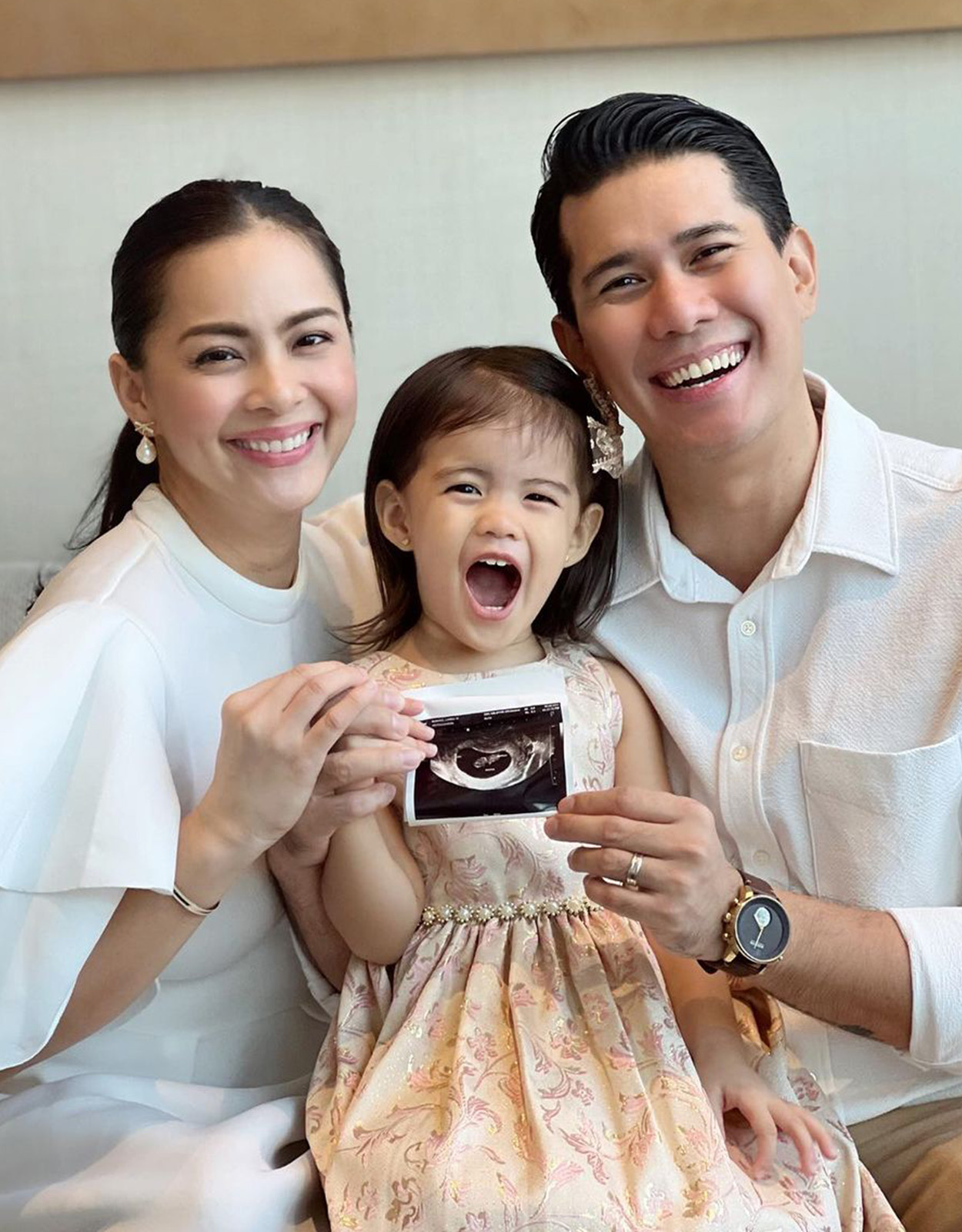 Actress Loren Burgos is Expecting Her Second Child