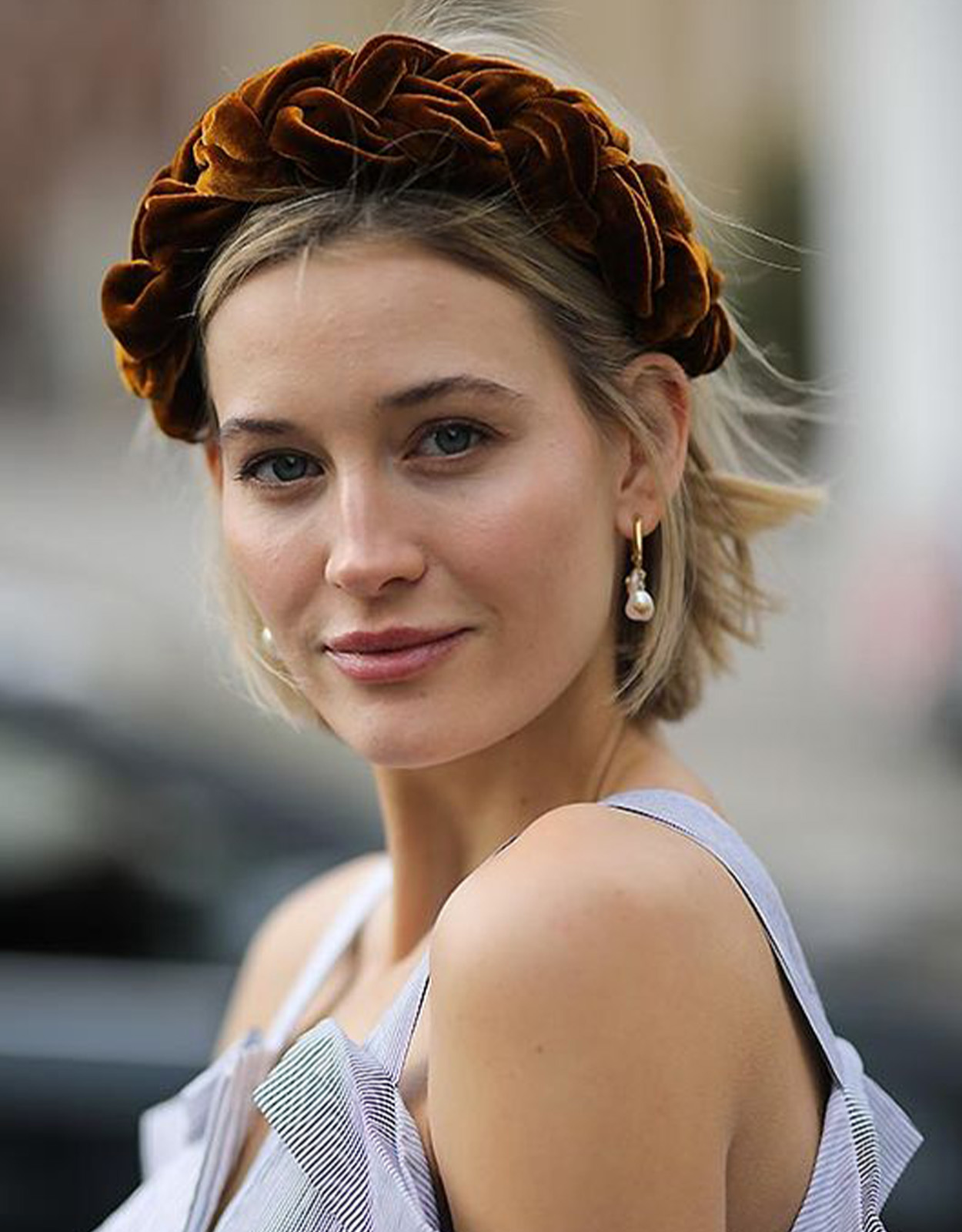 How Moms Can Spice Up Their Short Hair Styles For All Occasions