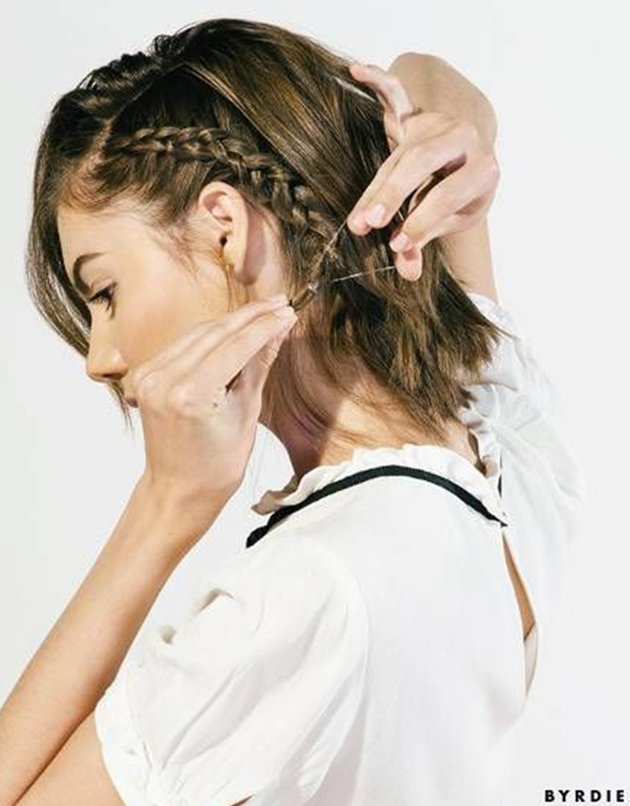 How Moms Can Spice Up Their Short Hair Styles For All Occasions