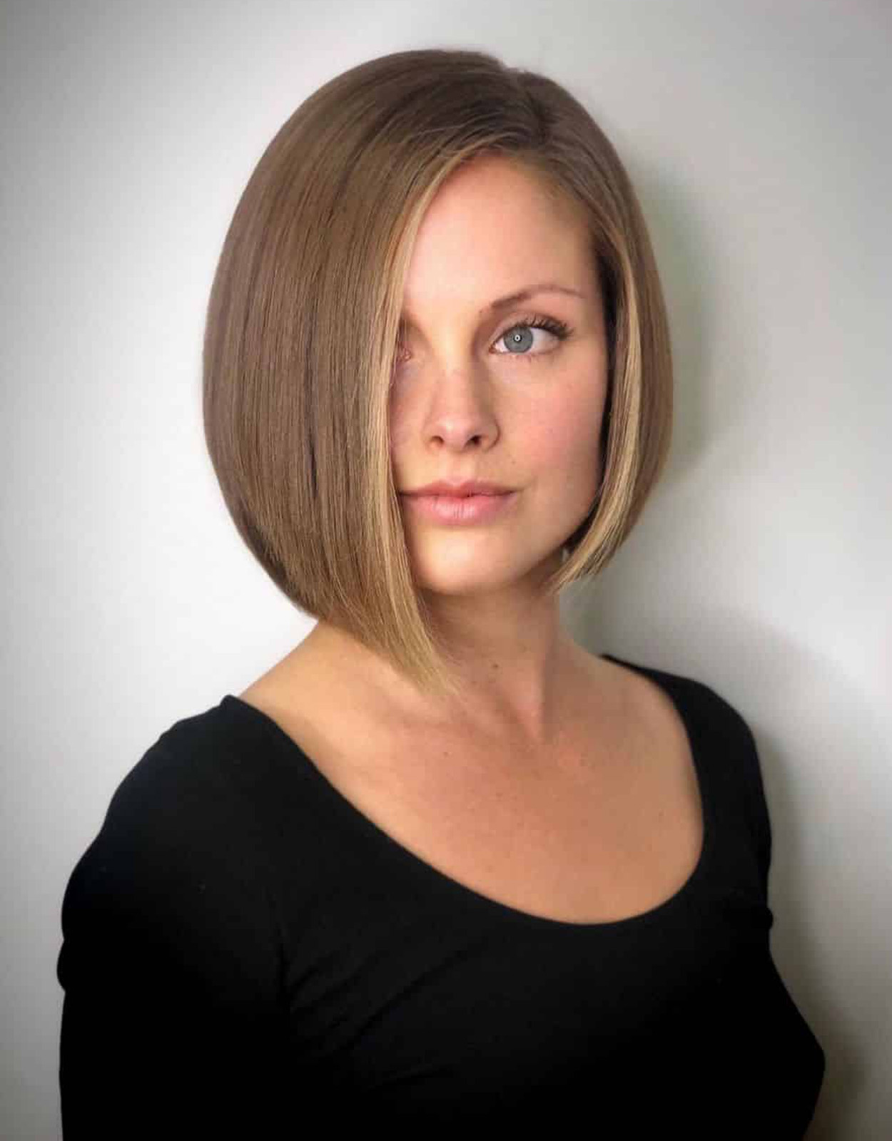 How Moms Can Spice Up Their Short Hair Styles For All Occasions