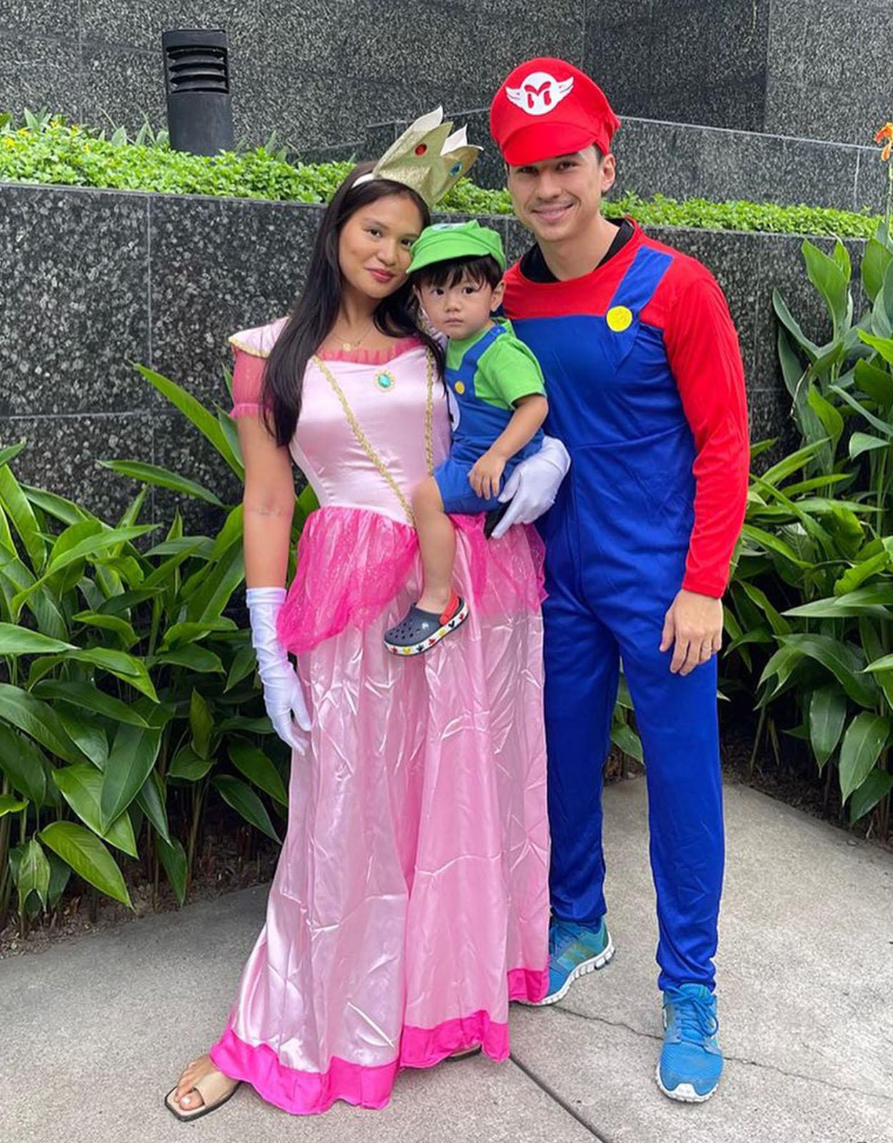 Ava Daza and Luch Zanirato