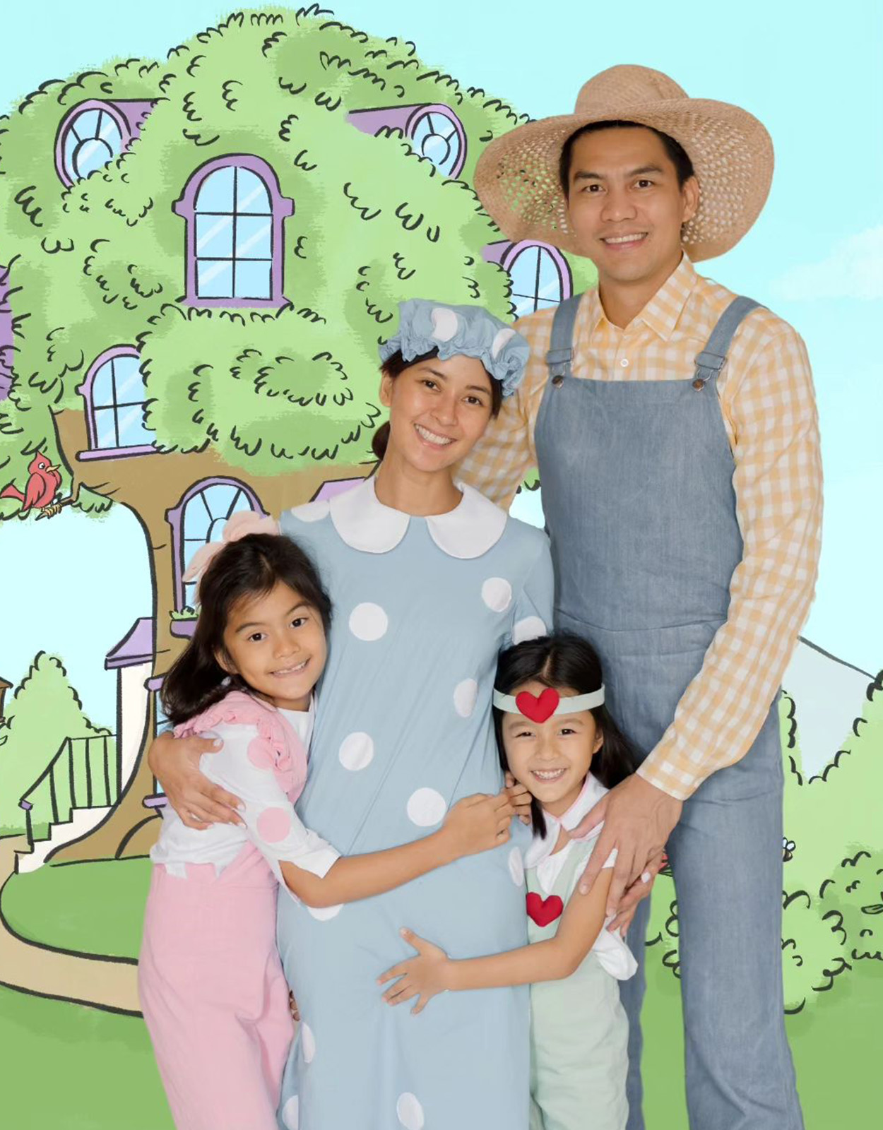 Bianca Gonzalez and family for Halloween 2023