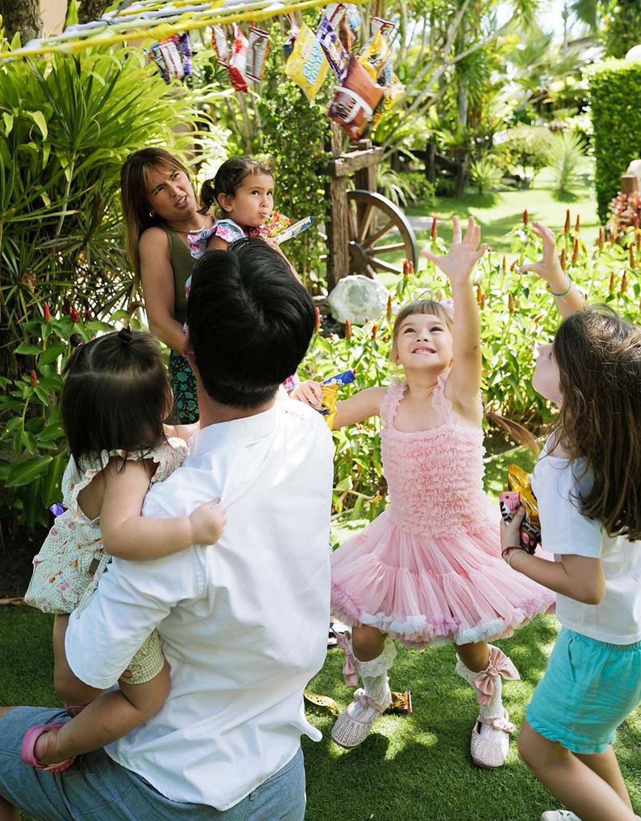 Sofia Andres, Daniel Miranda, and family 