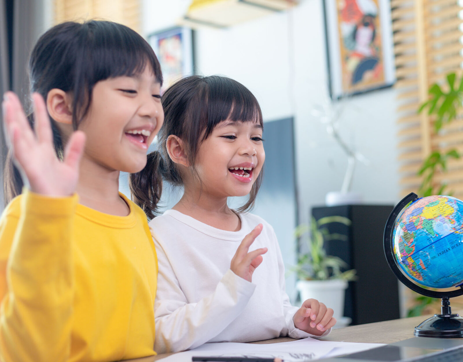 Polylingual: Encouraging Kids to Learn Different Languages