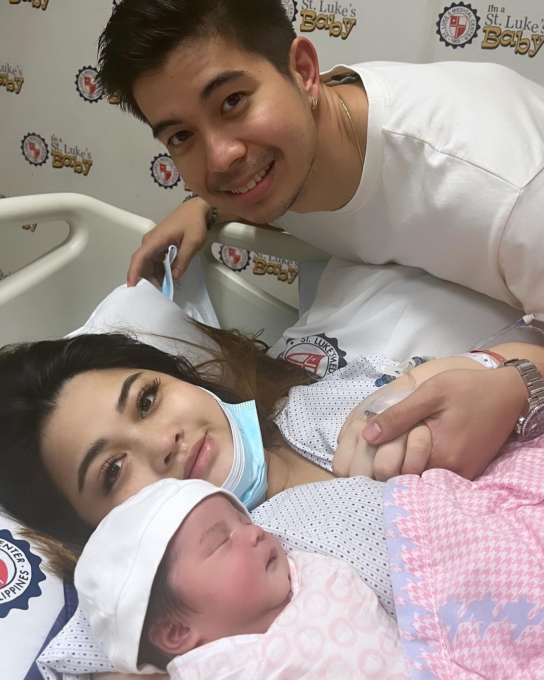 Rodjun Cruz, Dianne Medina with their new baby girl