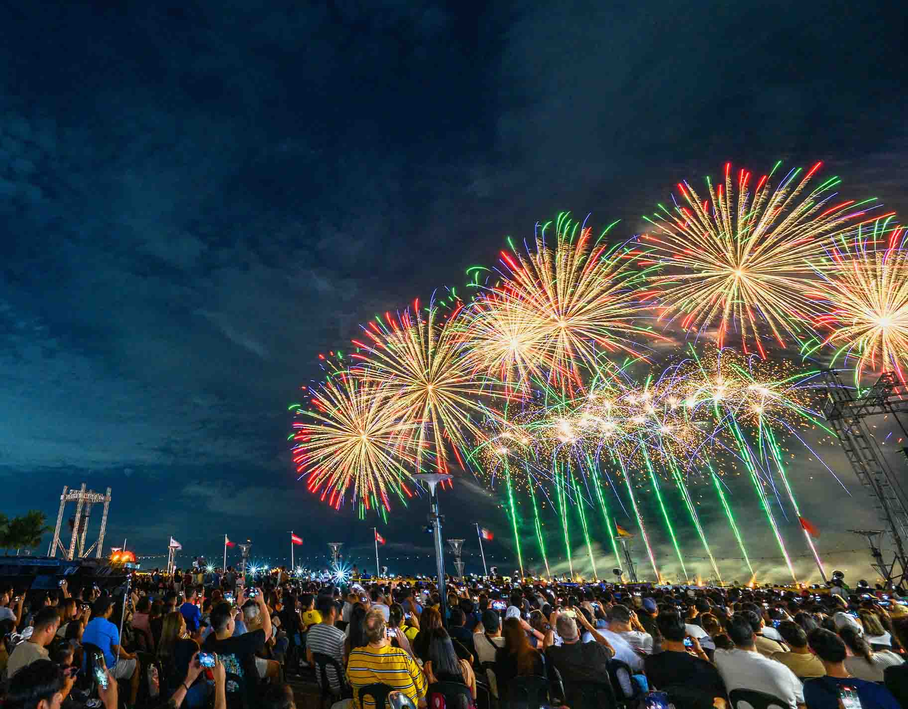 The grand fireworks display at Mall of Asia during the Philippine International Pyromusical Competition (PIPC)