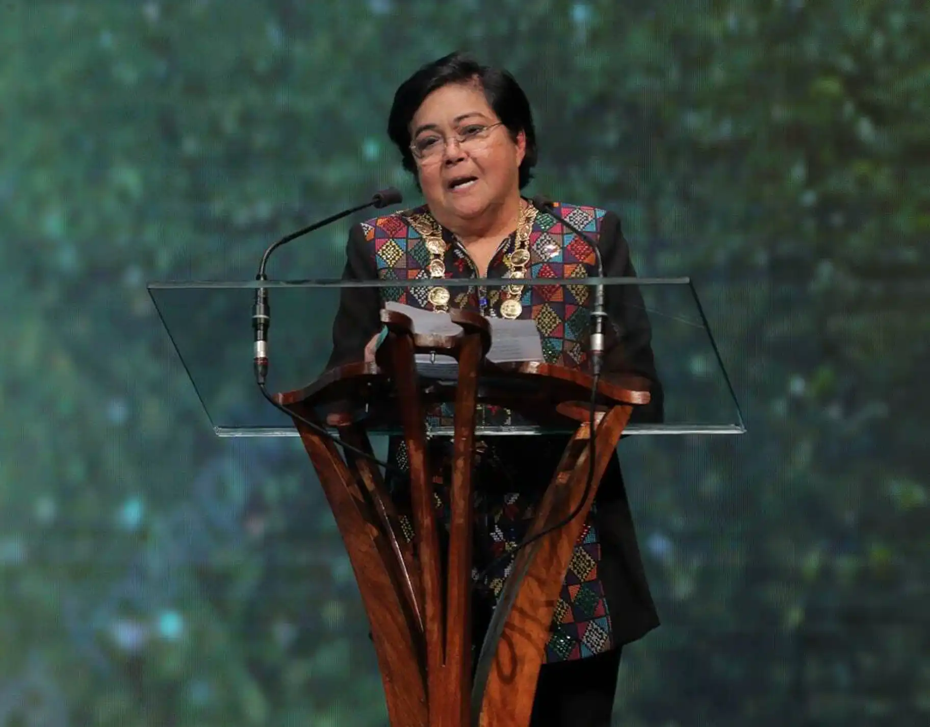 Nora Aunor was not just a mother to her five children, she was ‘nanay’ to her co-workers and fans, often being their supporter in life