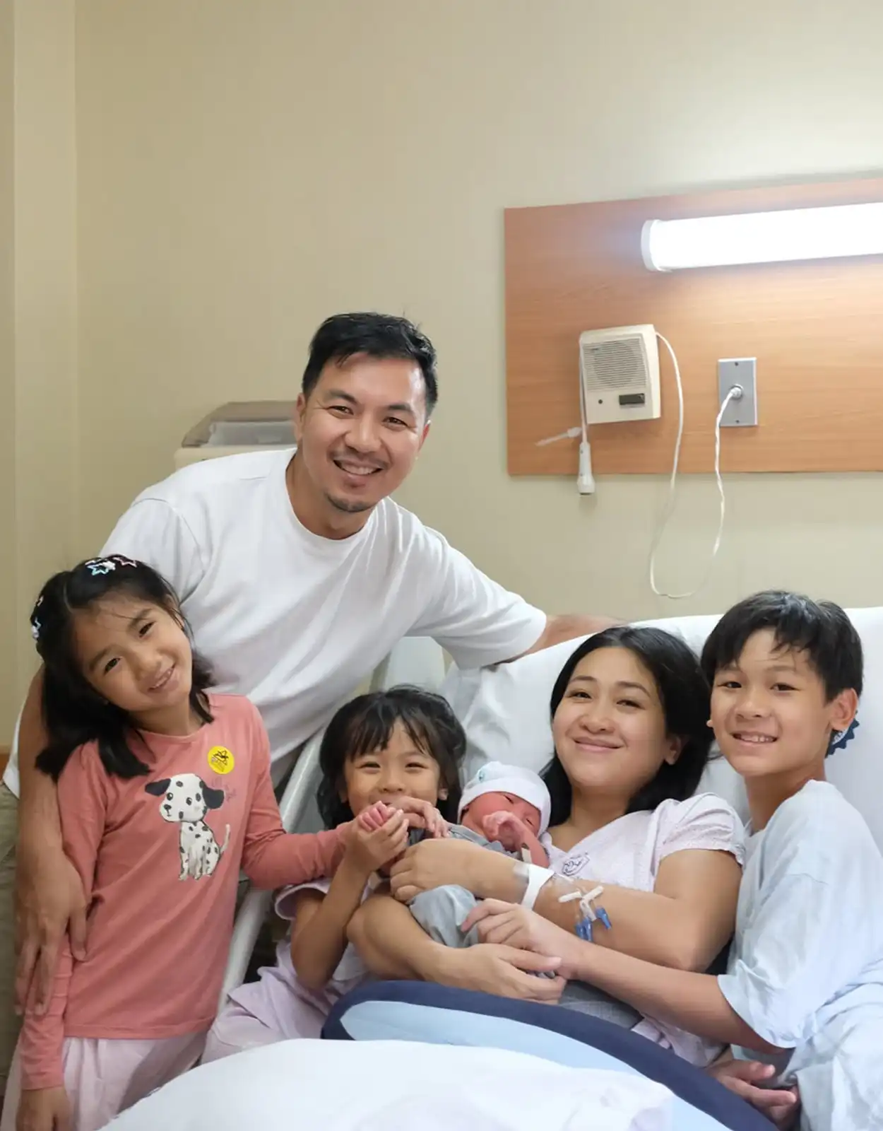 Entrepreneur Feliz Lucas and her husband Jay Jay welcomed their 5th child, named Mateo, over the Holy Week