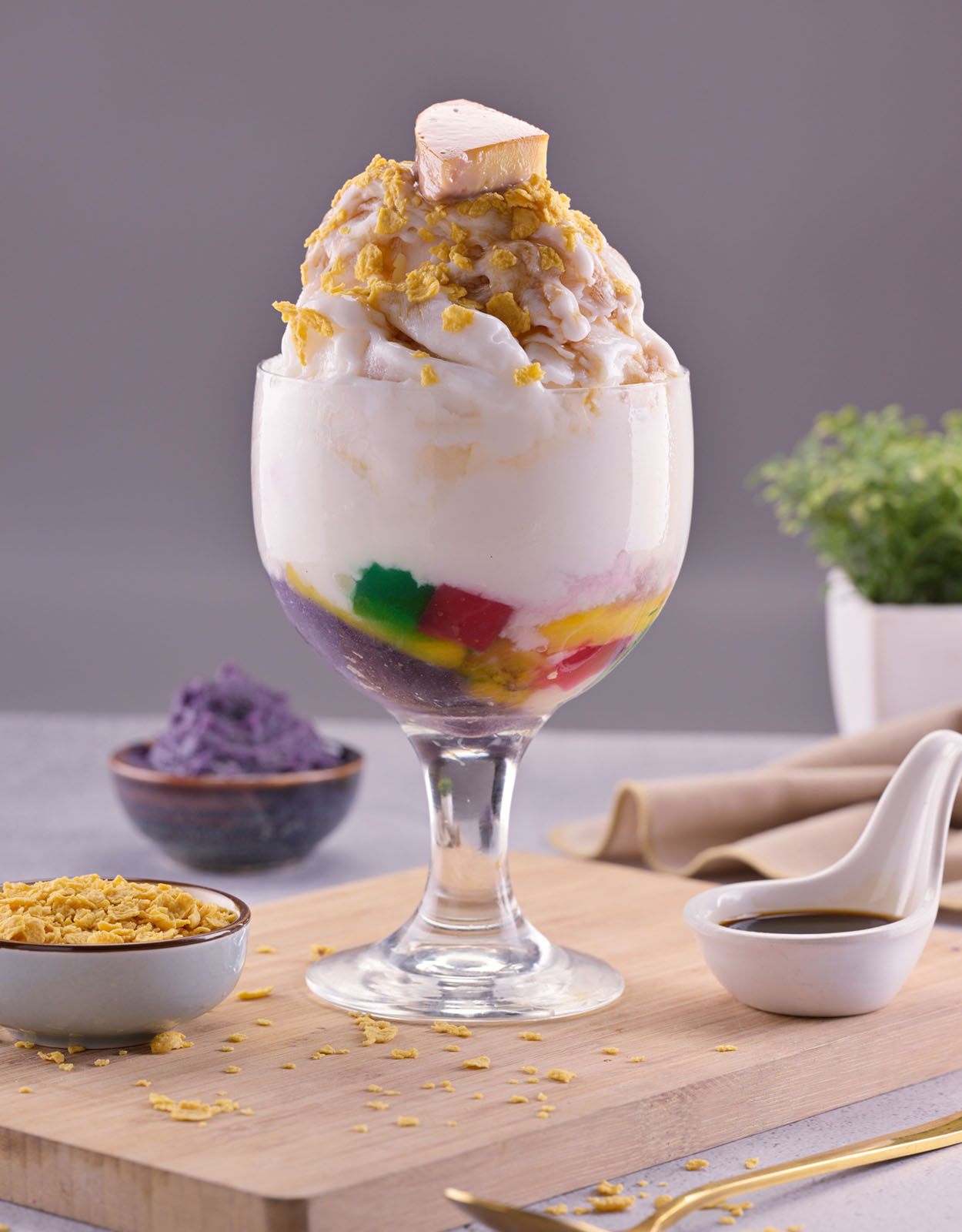 As the heat worsens, an ice-cold Halo-Halo doesn't sound like a bad idea at all!