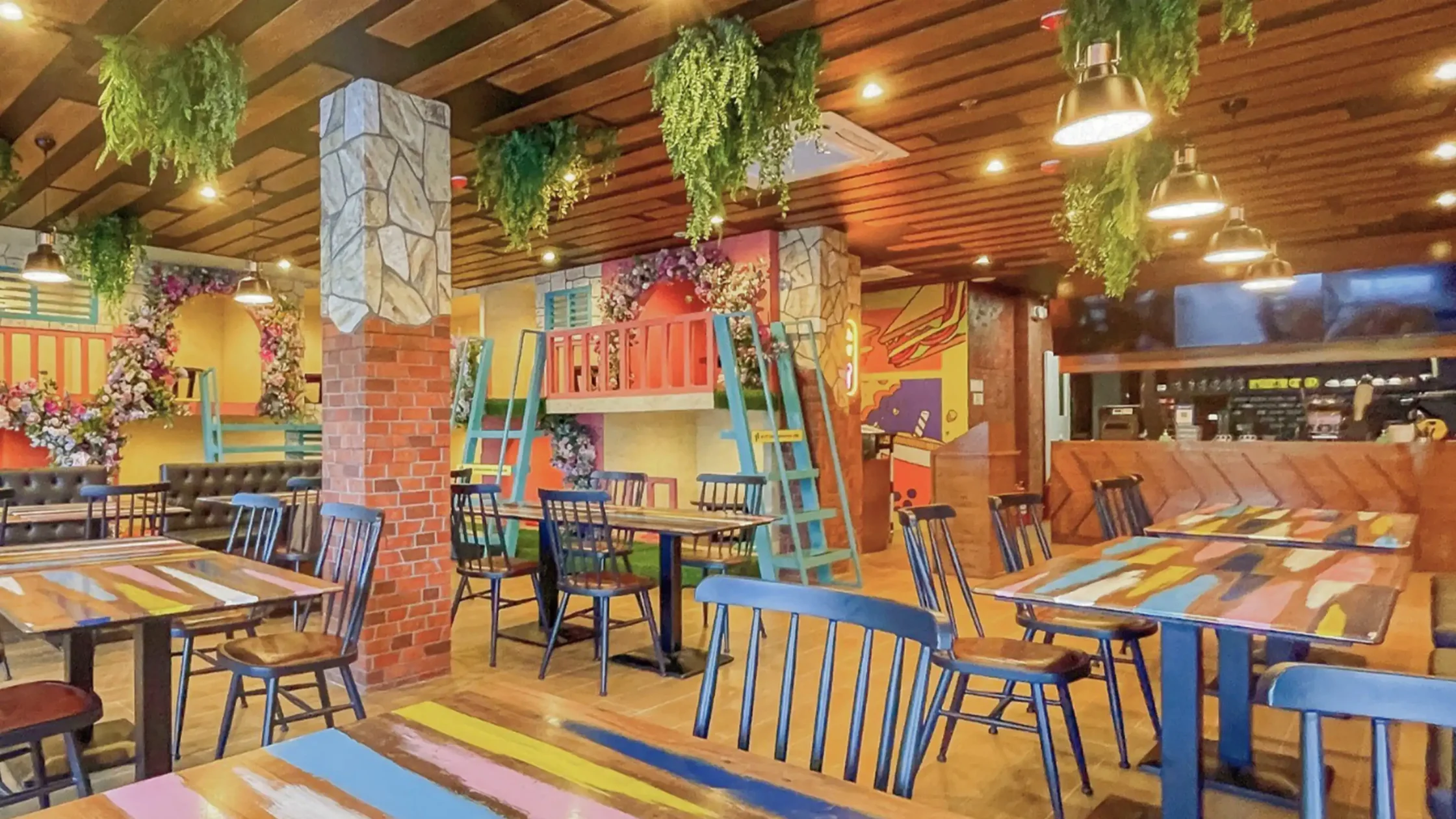 If families are looking for a family-friendly café, then Madcafé might just be it