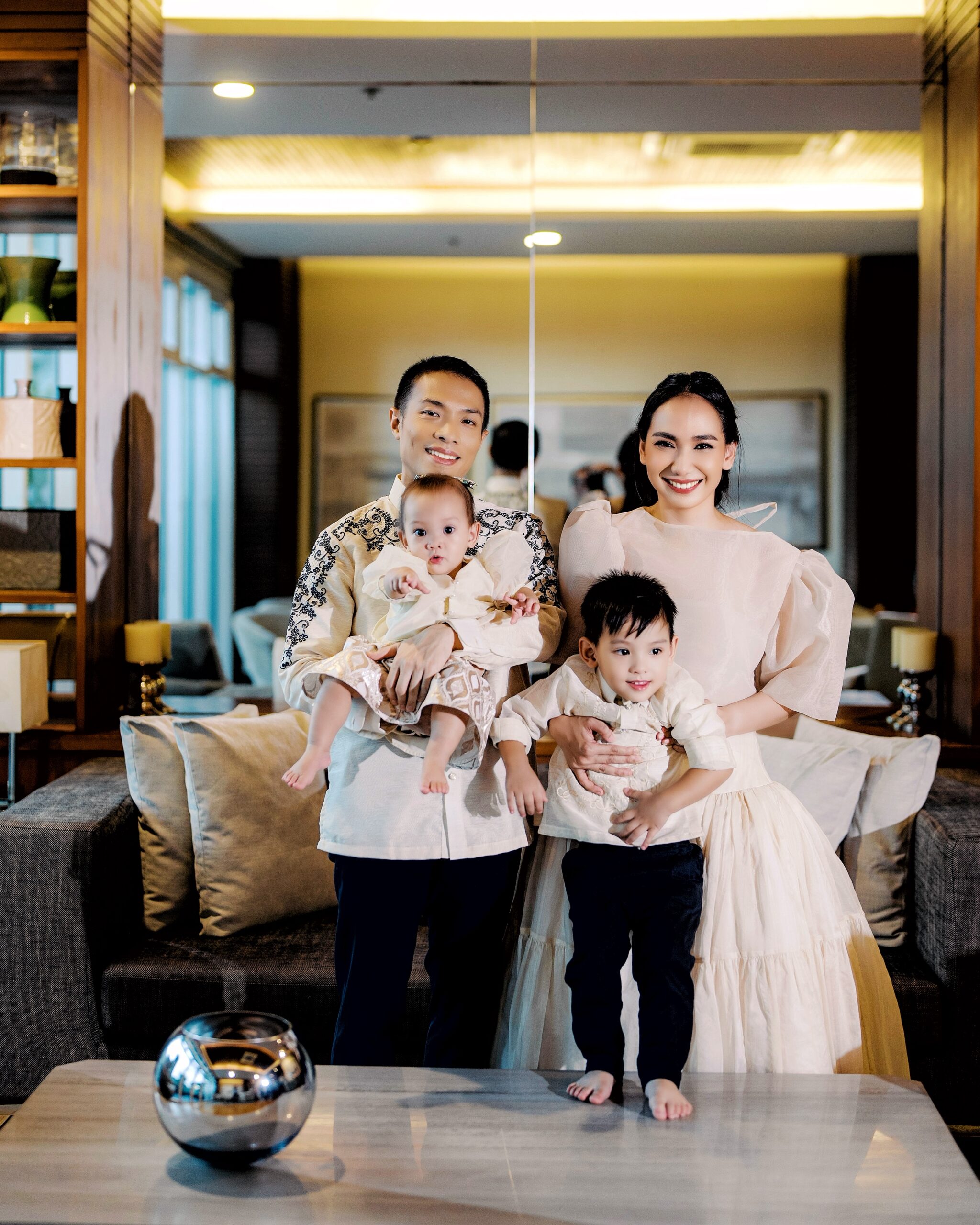 Maez De Guzman and her family