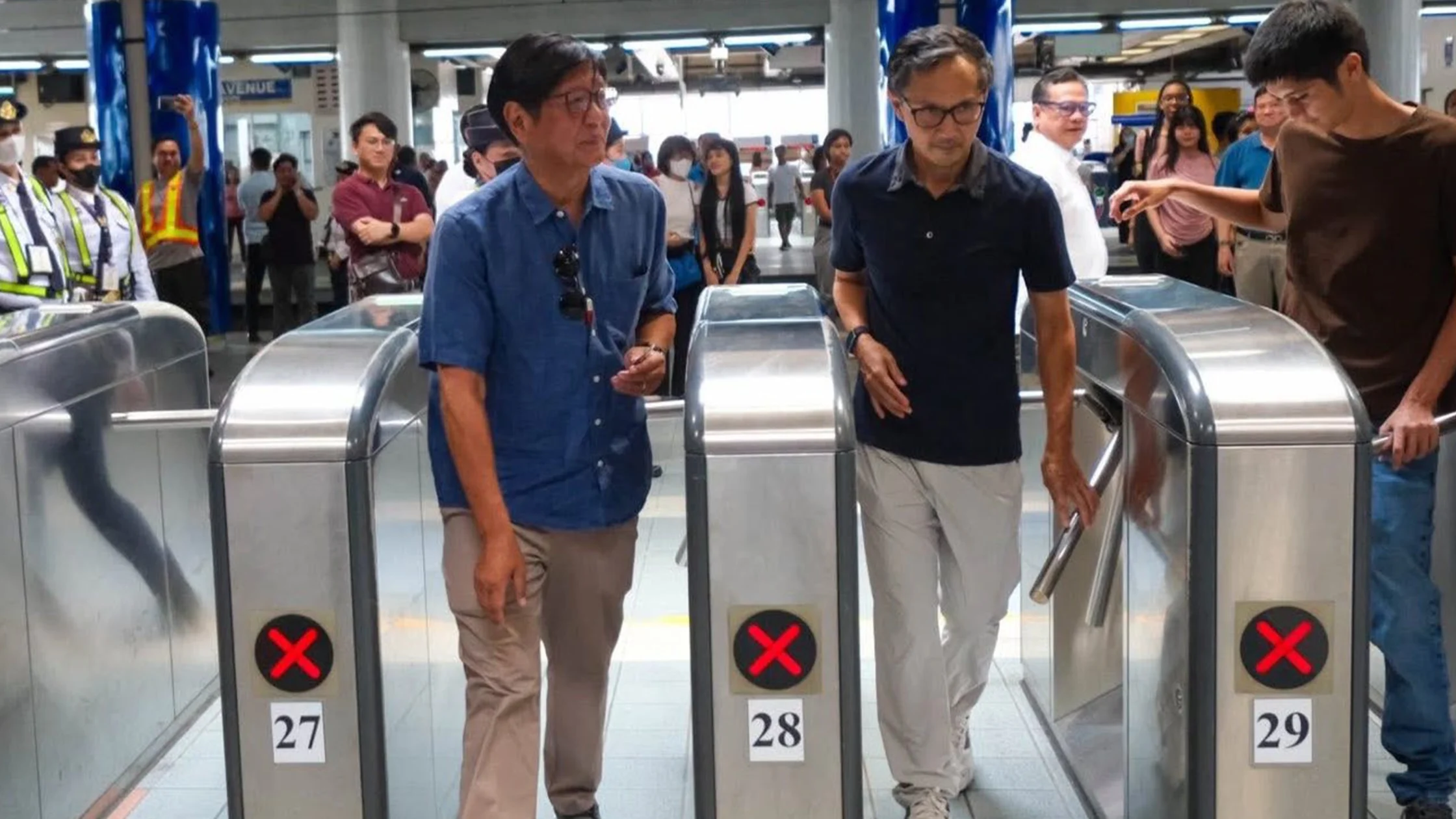 President Marcos and his family led the Pamilya Pass 1+3, where a group of four can obtain tickets to ride the train together