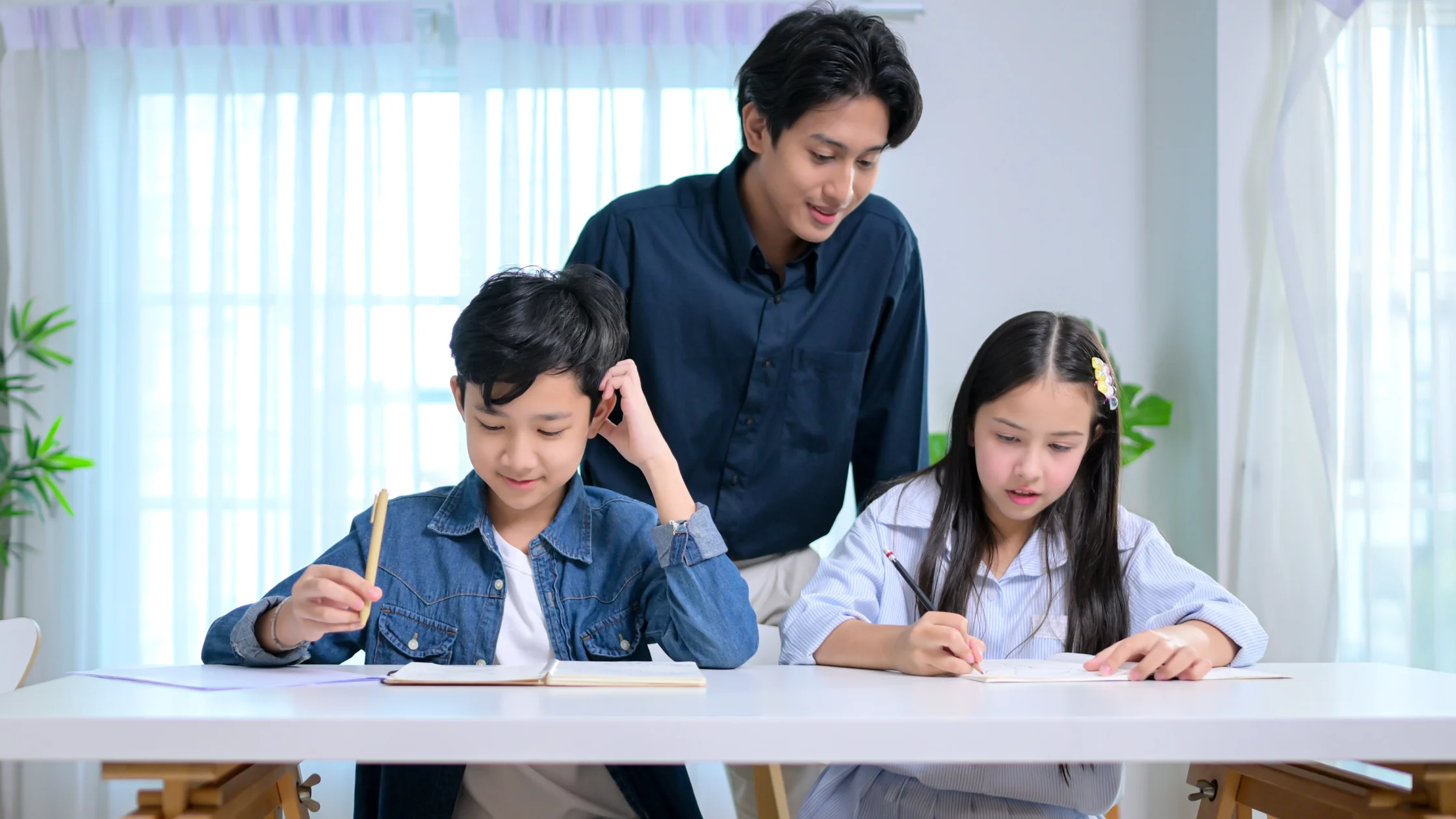 With the school year opening up, it's time our kids develop good study habits so they don't get stressed from school