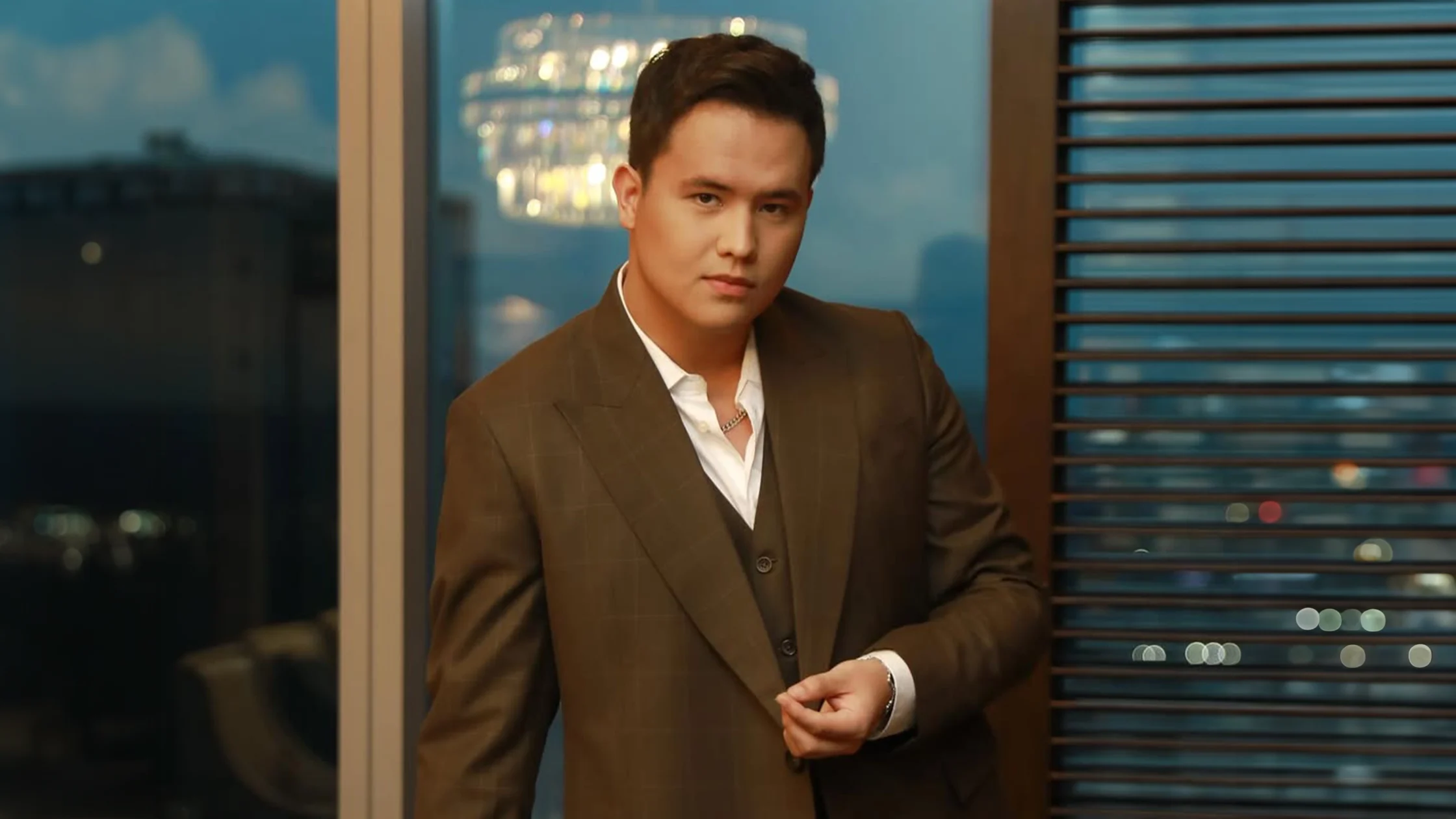 The singer opens up during a Kids Idol press conference after hearing heartbreaking stories of young contestants supporting their families