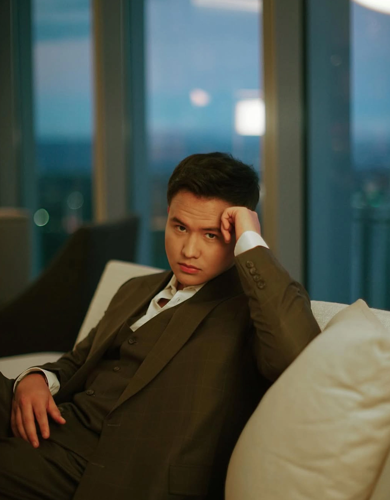 The singer opens up during a Kids Idol press conference after hearing heartbreaking stories of young contestants supporting their families