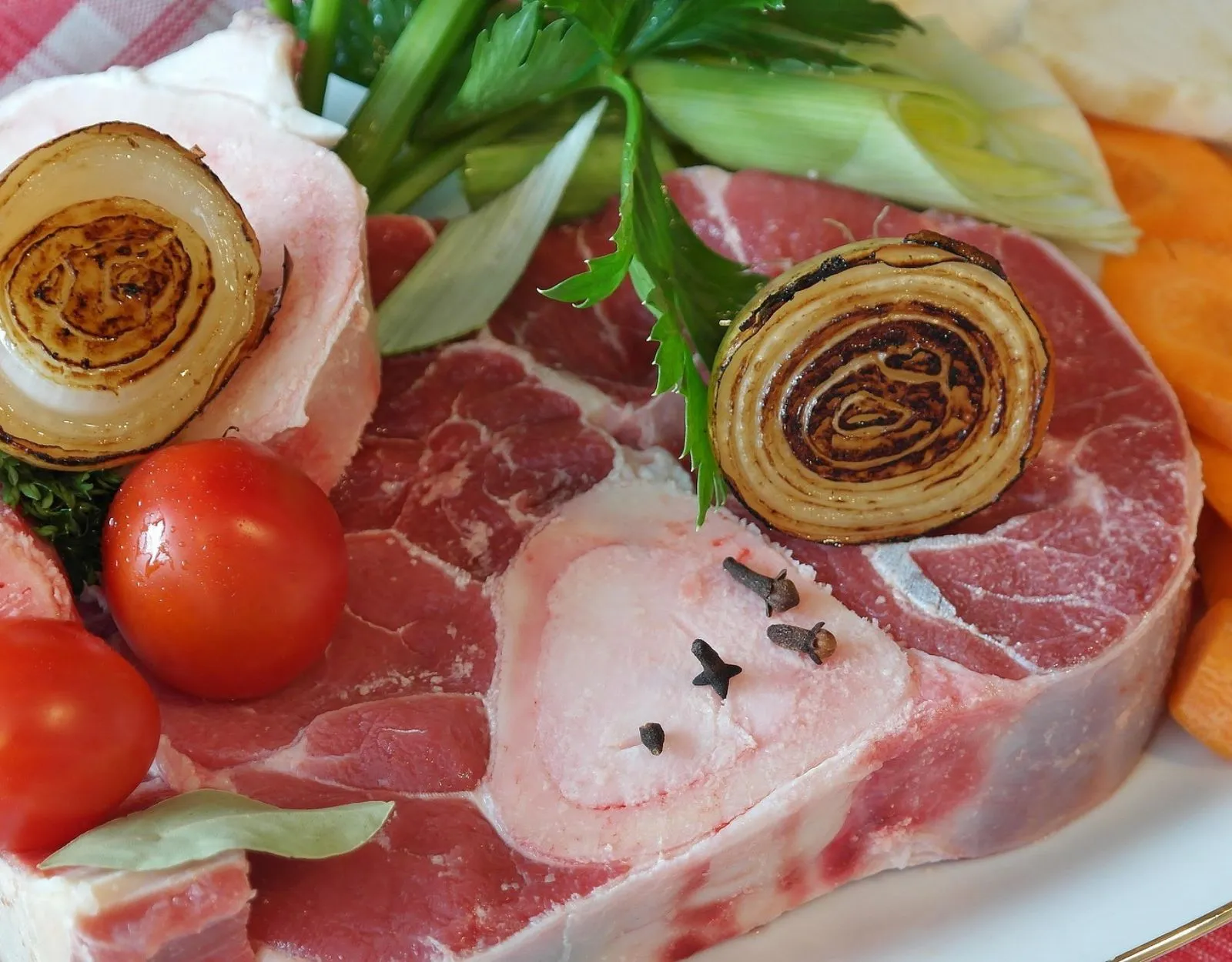 Rich in collagen, minerals, and love—bone broth may be the age-old secret to supporting your baby's growing gut, immunity, and development.