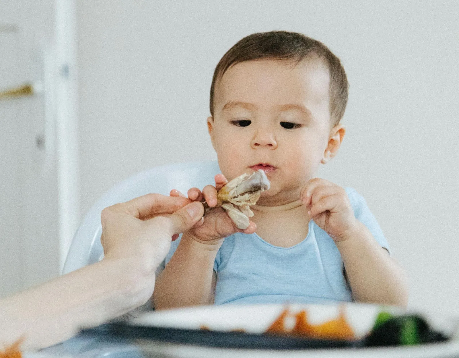 Rich in collagen, minerals, and love—bone broth may be the age-old secret to supporting your baby's growing gut, immunity, and development.