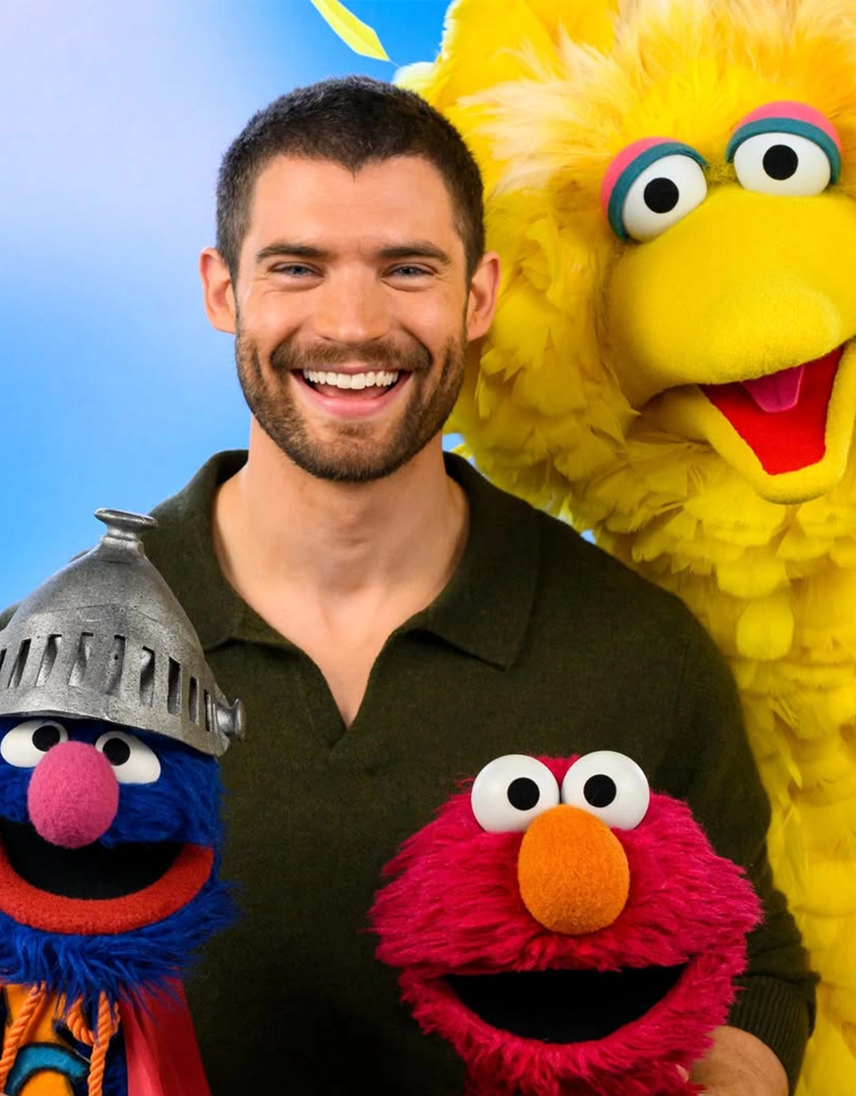 David Corenswet and Rachel Brosnahan visited Sesame Street, inspiring the muppets to be heroes in their way