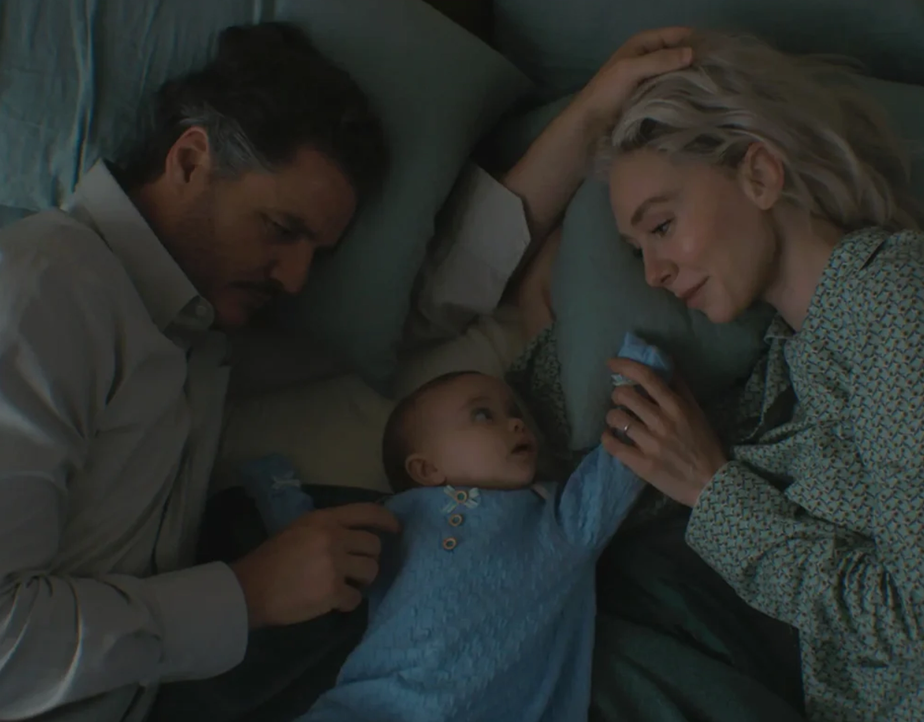 Pedro Pascal as Reed Richards/Mister Fantastic and Vanessa Kirby as Sue Storm/Invisible Woman in 20th Century Studios/Marvel Studios' THE FANTASTIC FOUR: FIRST STEPS. Photo by Jay Maidment. © 2025 20th Century Studios / © and ™ 2025 MARVEL."