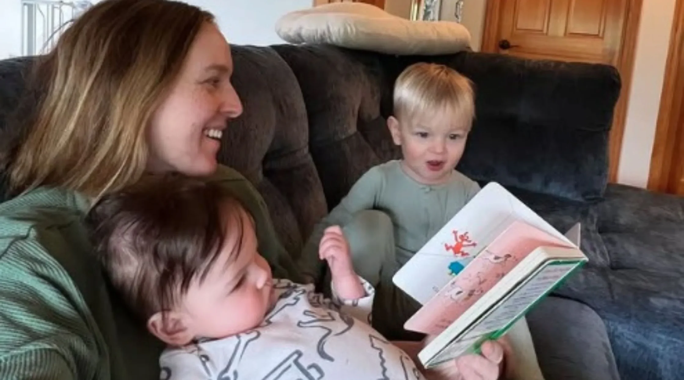 During World Breastfeeding Week, mom content creator Adriana Goblirsch comforts by being candid about her struggles against breastfeeding guilt