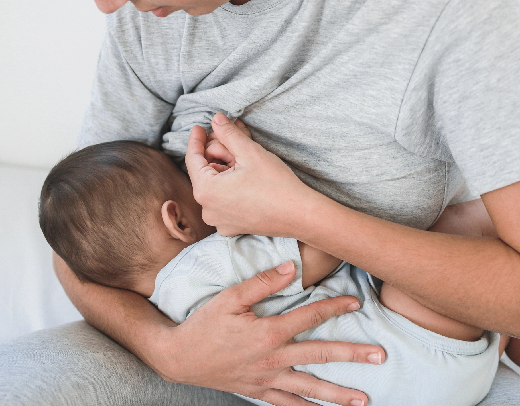 As an "on-call" buffet for your baby, it's unavoidable to breastfeed in public