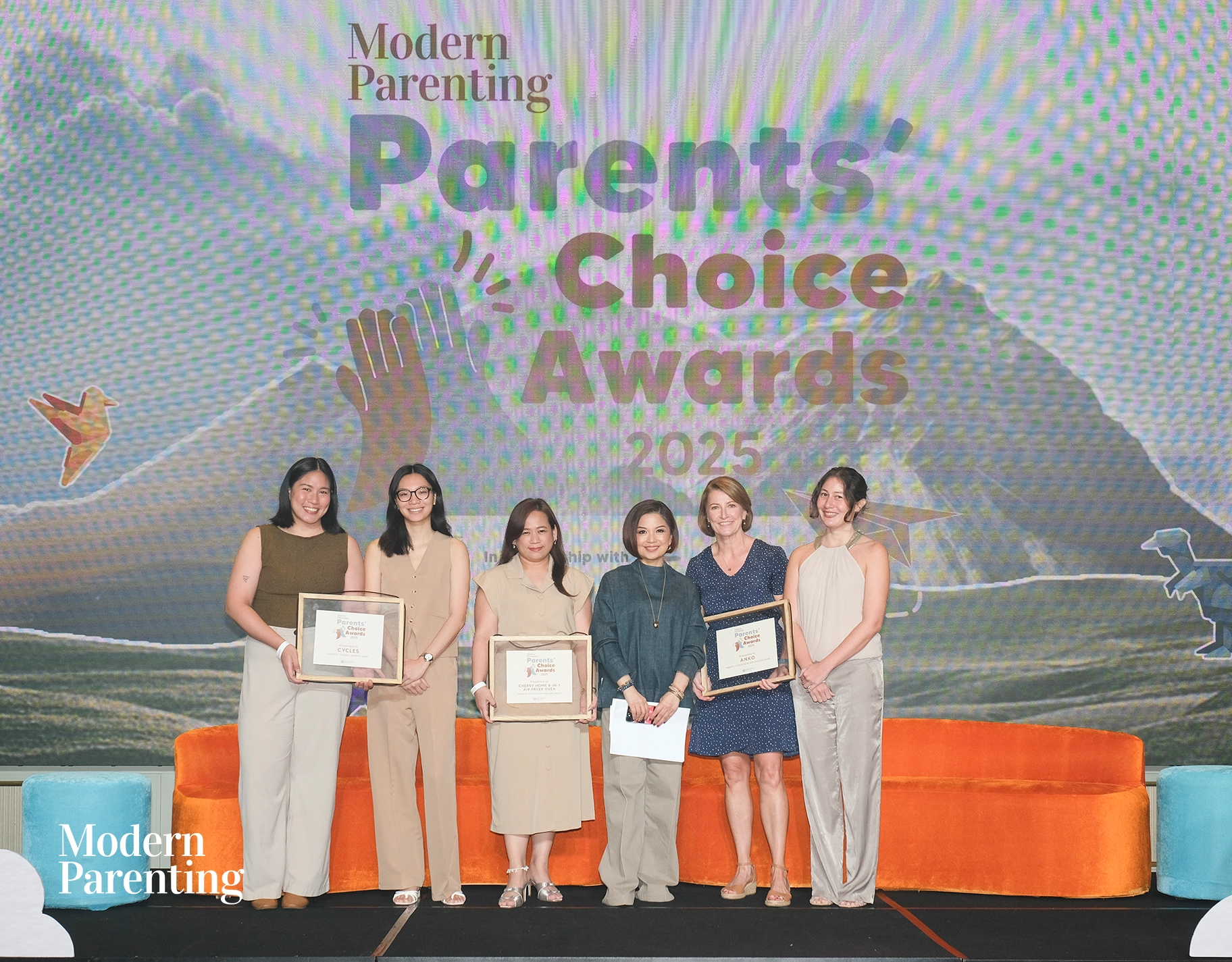 To honor the brands that have helped parents on their journeys, Modern Parenting, together with Travelhood, co-presented the Parents' Choice Awards 2025.