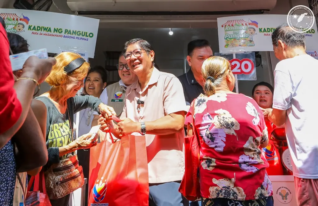 President Marcos giving PHP 20 rice through Benteng Bigas Meron Na.