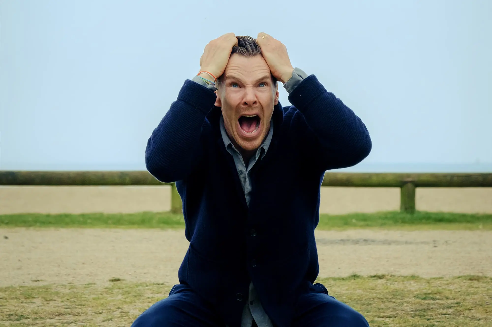 Theo Rose (Benedict Cumberbatch) finds himself as the caretaker of the house.